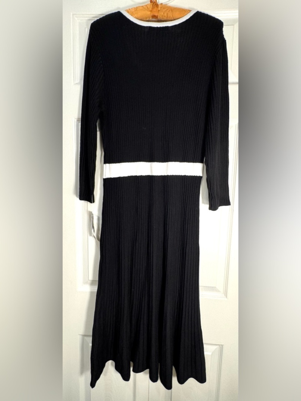 Sandra Darren Black White Sweater Dress A-Line Contrast Trim Button PL NWT - Picture 2 of 16